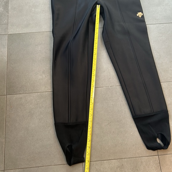 Descente Woman’s Ski Pants - Picture 13 of 16